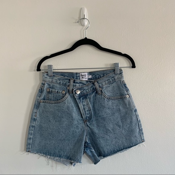 New Princess Polly Xena high rise denim shorts Size 0 - Picture 6 of 9
